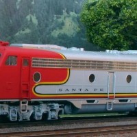 EMD E8m ATSF #87