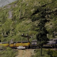 UP run-through passes under the cantilever signals on the BNSF BenZach Sub