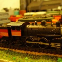 Southern Pacific Atlantic A6 3000 Daylight : Model Power 4-4-0 modified to 4-4-2 and Model Power Vandy tender.