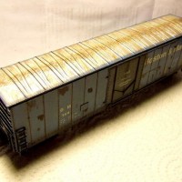 Athearn B&M 50' YSD Boxcar, weathered.