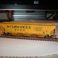 MILW Covered Hopper 100680 Weathering 1
