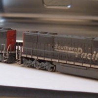 Atlas SP SD50s #5510 & #5514, weathered using Weathering System powders