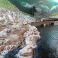 Kootenay river scene - Tanadac hotshot on bridges 1 and 2