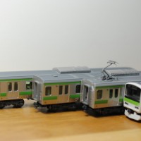 My new Kato 4 car set of Yamanote Line EMU cars.
