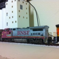 Dash 8 40BW 577 in consist with #524 at Port of Catoosa mainline.
