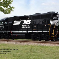 NS 5628 GP38-2 Rebuild