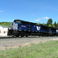 Photogenic ACe helpers drifting toward Mullan Tunnel