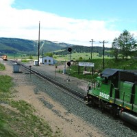 BNSF SD40-2 climbs the last few yards of 2.2% at East Blossburg