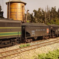 Athearn Coal Drag RDG hopper 82161