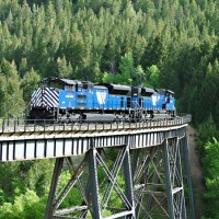 Light helpers at Skyline Trestle