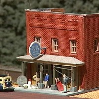 Saw and hardware store