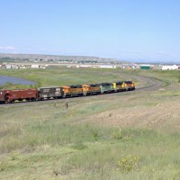 WB freight approaches Sun Prairie, MT