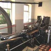 A single cylinder steam engine - 1