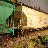 Penn Central Passing Lehigh Valley covered hopper 2730