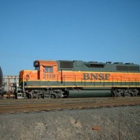 BNSF GP38         Lake yard
