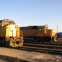 UP 3339 and 687