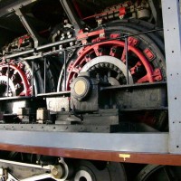 Elektrik and steam lok showing insides