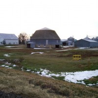 Round barn S. of Chatum, IL.