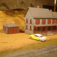 Farm House: Garage with House