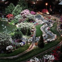 Milwaukee Domes Garden RR Show