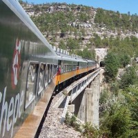 Crossing "La Laja" bridge