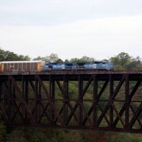 NB NS Autorack train, High Bridge KY 10-12-07