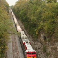 KCS4721 ldg S/B NS train just north of High Bridge KY, 10-12-07