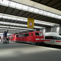 Commuter trains at Hauptbahnhof, Munich