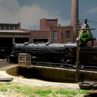 Clinchfield 510 backs onto turntable