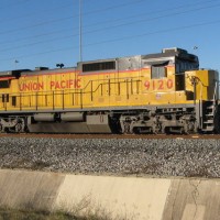 UP9120 at Rittiman Road, San Antonio, Texas, 24Dec2007