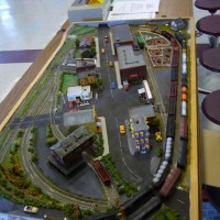 2 X 4 portable layout for show displays