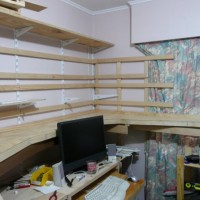 Staging Deck, sectional benchwork in place