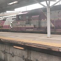 [Video] Trains arriving at North Station in Boston, Ma