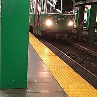 [Video] Boston Green Line Train Arriving at Station