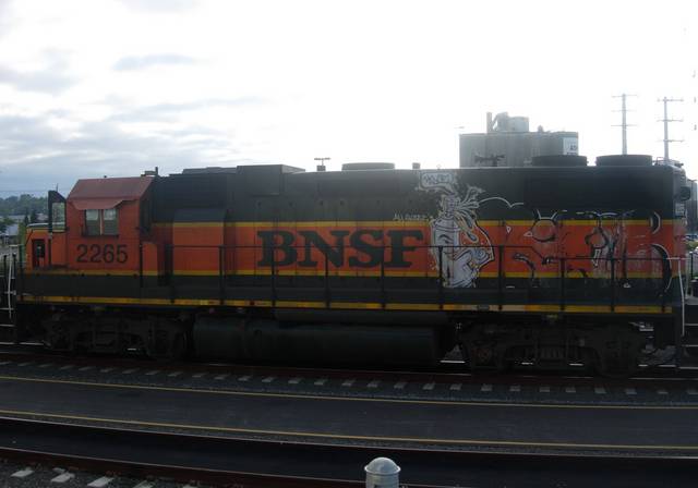 BNSF 2265